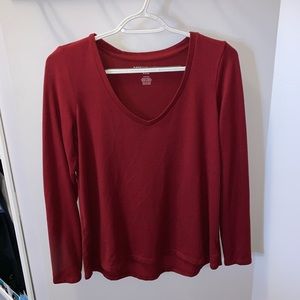 Red v-neck American Eagle long sleeve